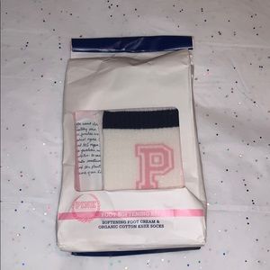 🆕🧦 Vintage VS PINK Foot Softening Kit 🧦🆕